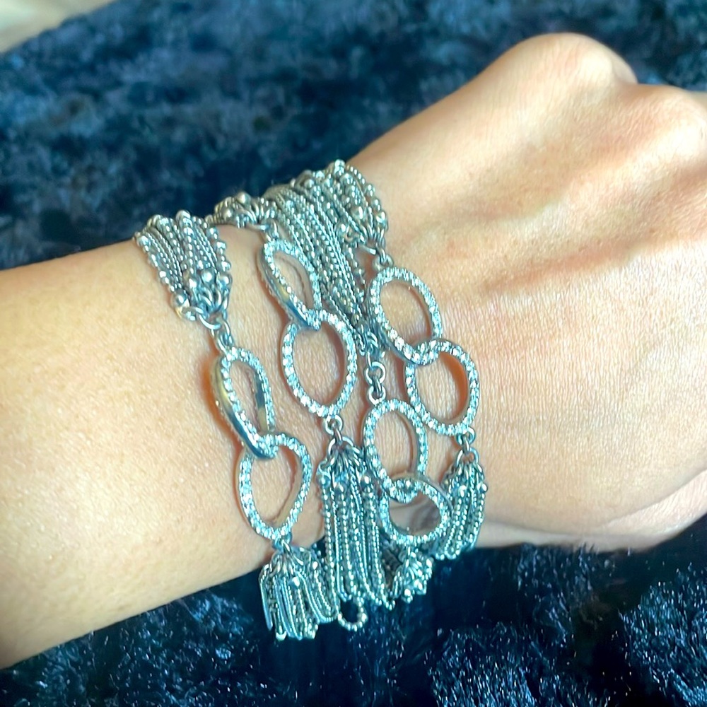 Rhinestone silver metal chain link bracelet with clasp